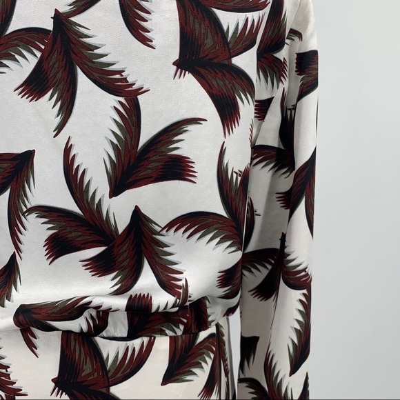 A.L.C.
Freja Twist-Front Printed Silk Dress - Picture 8 of 9